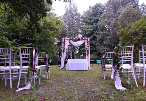 Drevená brána - svadobný obrad